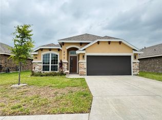 402 S Paseo Del Rey St, Mission, TX 78572