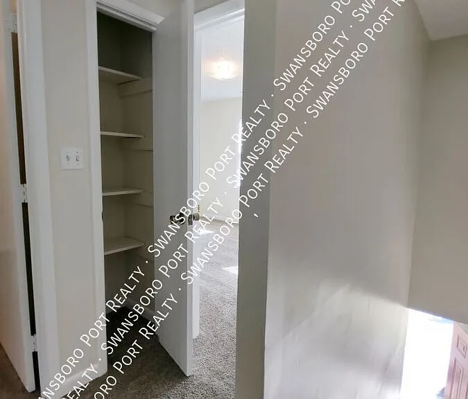 10 Port West Ct #B — Photo 16