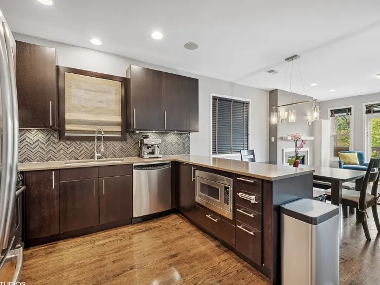 1103 N Paulina St #3 — Photo 3