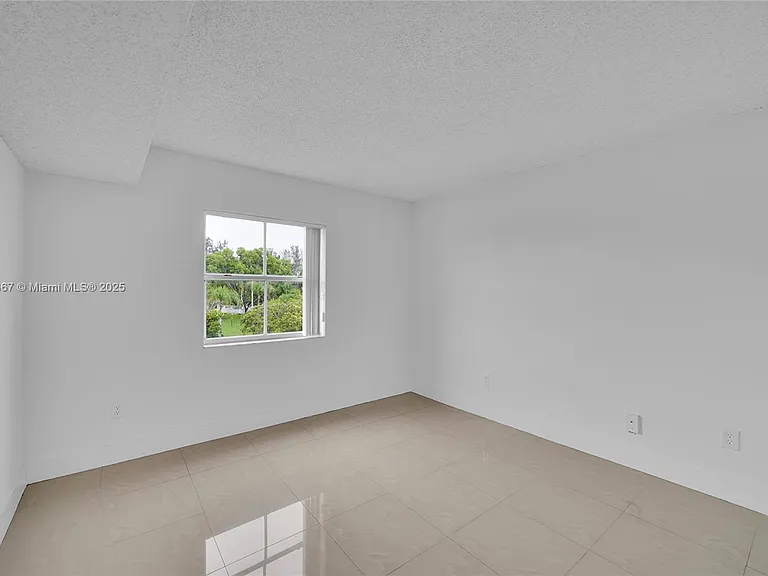 8260 SW 210th St #201 — Photo 15