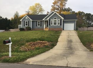 816 Alderleaf Dr, Fuquay Varina, NC 27526