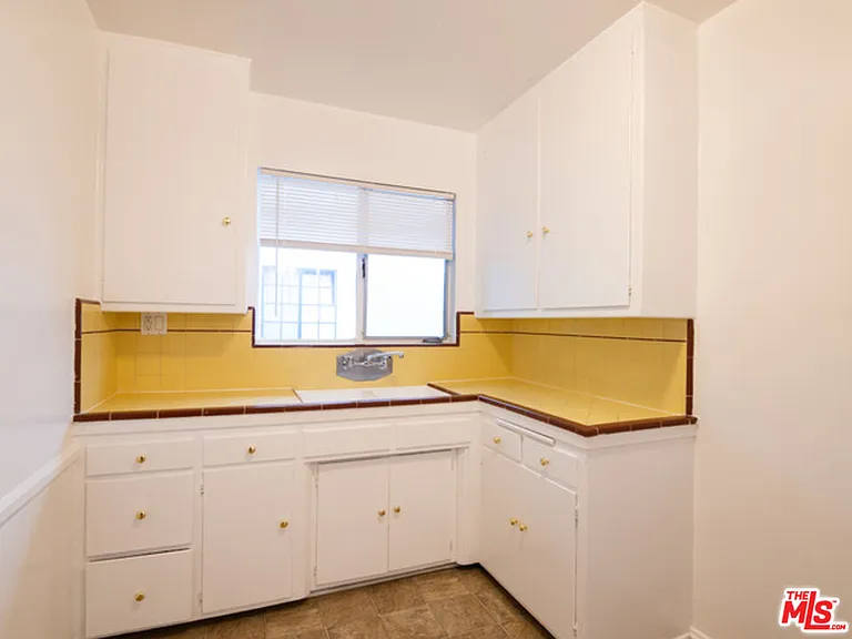 422 Arnaz Dr #7 — Photo 11