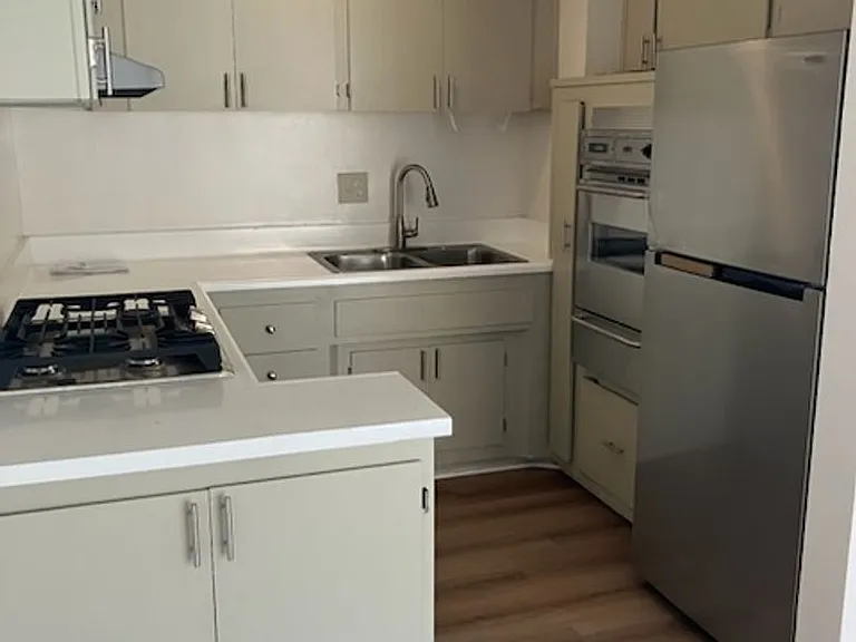1134 N Clark St #211A — Photo 1