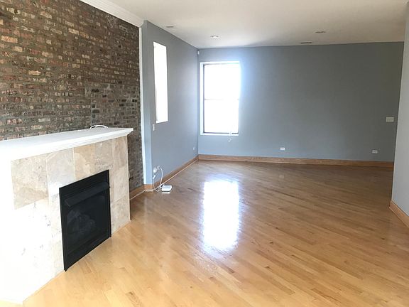 5th image of 4715 S Michigan Ave APT 3