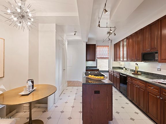 5th image of 200 W 86th St APT 18G