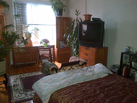 5th image of 3626 Kings Hwy APT 4B