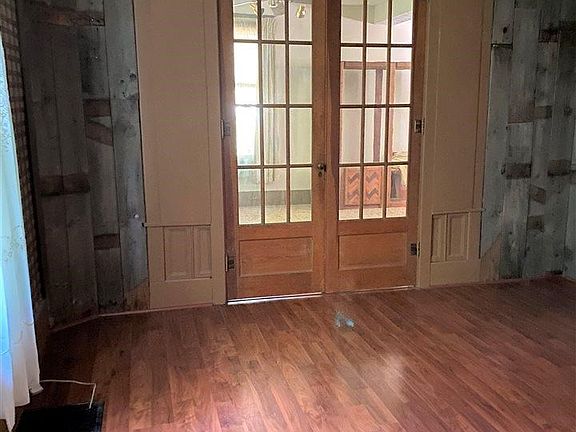 5th image of 6845 Ballard Ave