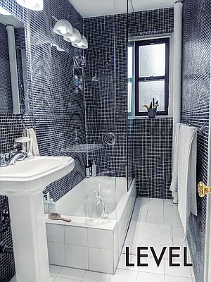 Rented by Level Group | media 19