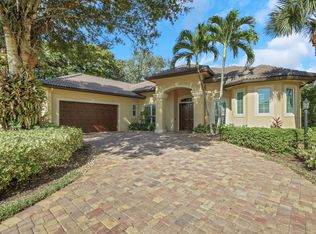 2132 Mission Dr, Naples, FL 34109