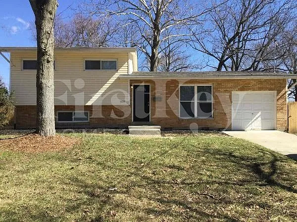11428 Framingham Dr