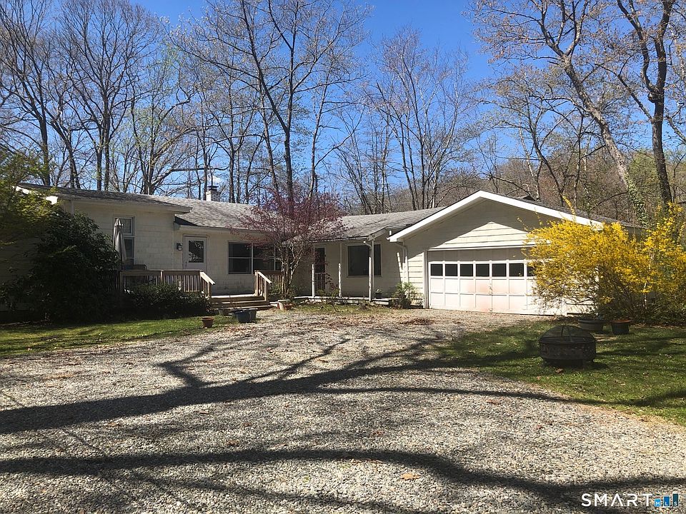 1st image of 27 Pine Ridge Drive