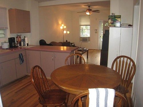 3rd image of 1915 Wesley Ave #2