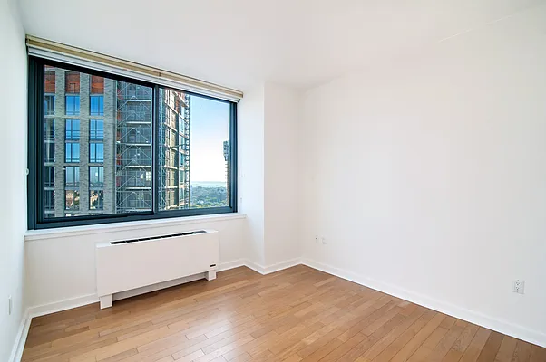 Rented by Compass | media 9