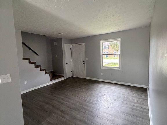 3rd image of 309 Churchill Dr #1