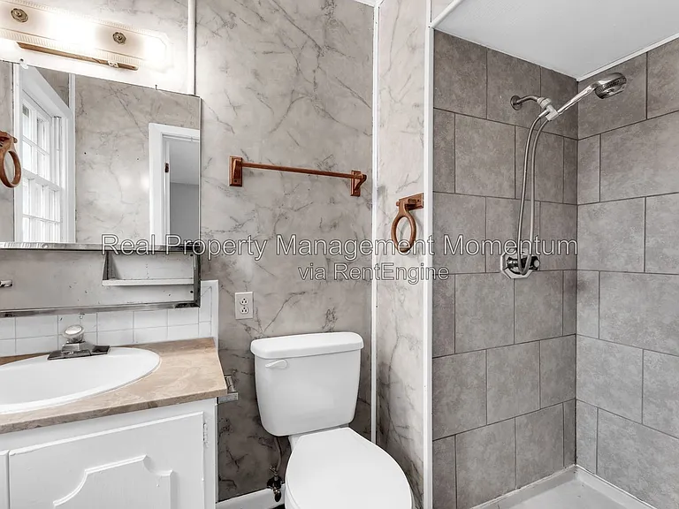 2105 S Barcliff Ave — Photo 16