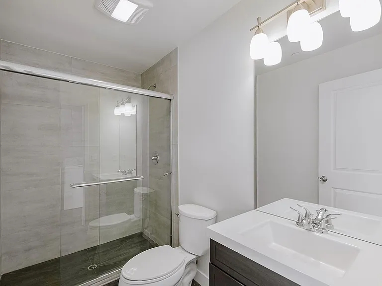 11508 Emelita St — Photo 13