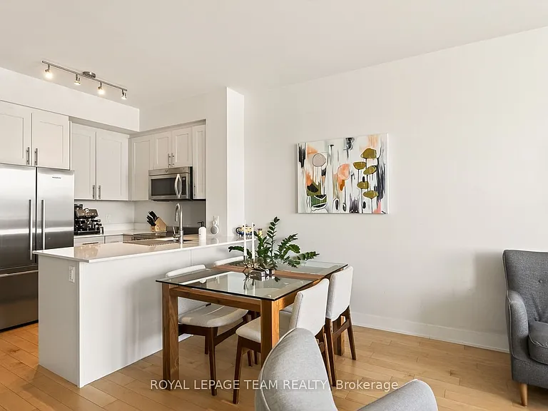 1035 Bank St #1504 — Photo 6