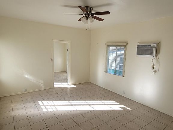 2nd image of 1714 Glen Ave