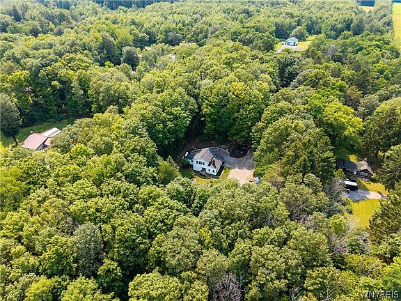 5th image of 1165 Sierk Rd