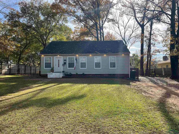 210 Meadow Ln, Longview, TX 75601