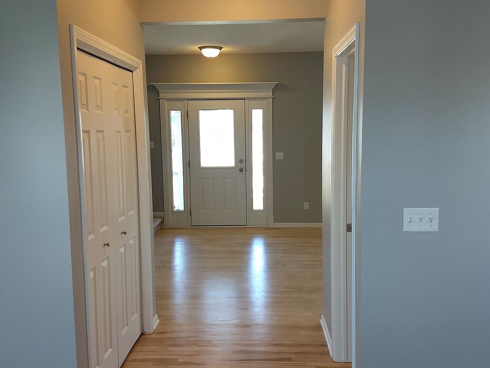 1st image of 1890 SE Greentree Dr