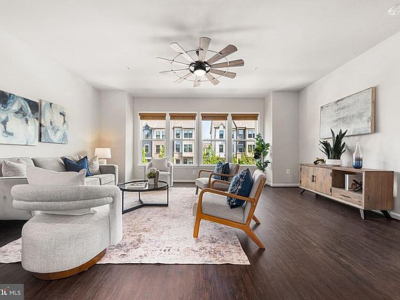 3rd image of 222 Narrowleaf Way