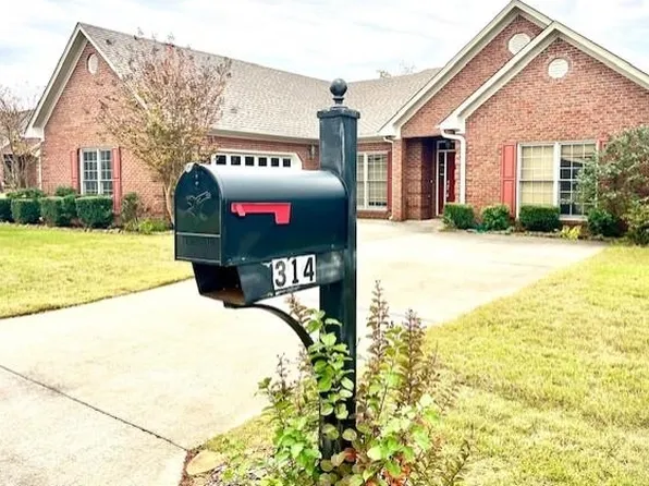 314 Winborne Dr, Florence, AL 35633