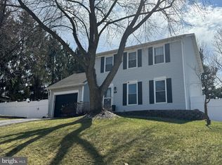 343 Azalea Dr, Hanover, PA 17331