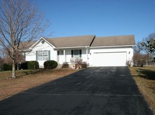121 Rembrandt Ct, Bowling Green, KY 42101