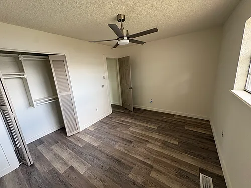 515 W F St Photo 1