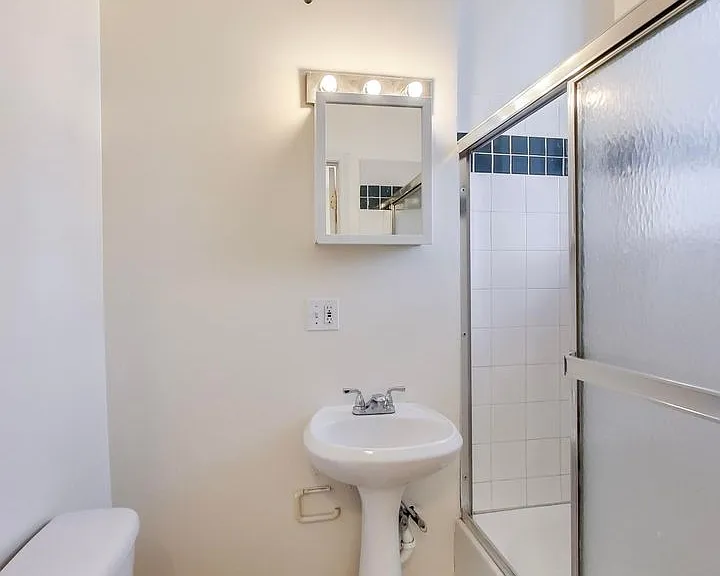 539 N Bishop St #2 — Photo 5