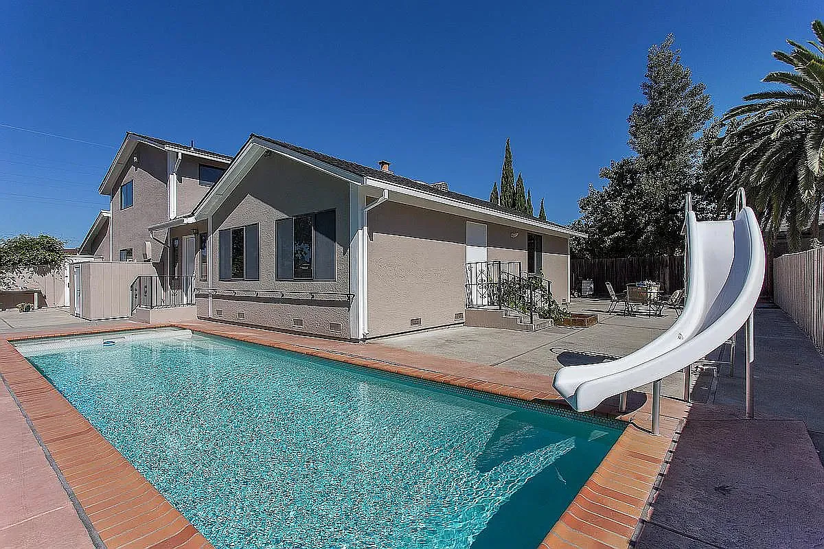 Backyard view of pool - 231 Barkentine St