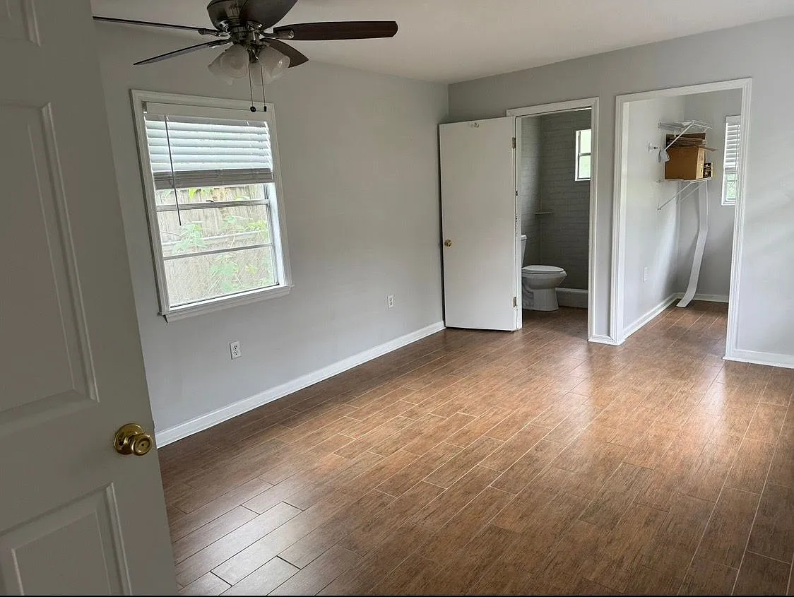 3 bed, 2.0 bath, 1562 sqft, $2,850 — Photo 2