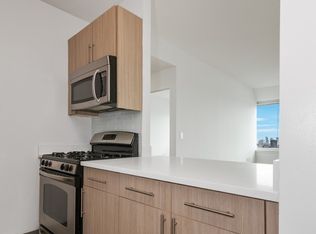200 Water St APT 523, New York, NY 10038