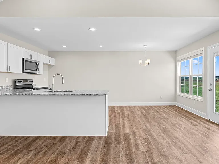 613 Saint George Way — Photo 8