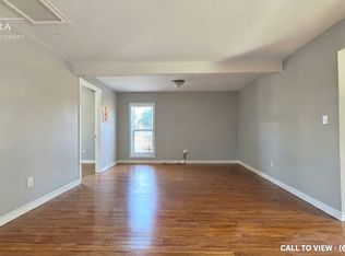 215 McAlpine Ave S #A, Welland, ON L3B1T8