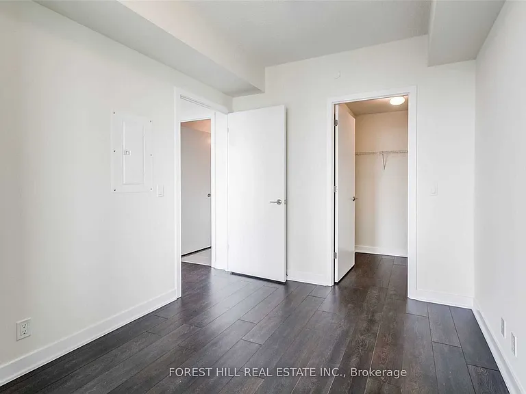 2221 Yonge St #5301 — Photo 20