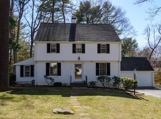 42 Earle Rd, Wellesley, MA 02481