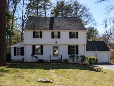 42 Earle Rd, Wellesley, MA, 02481