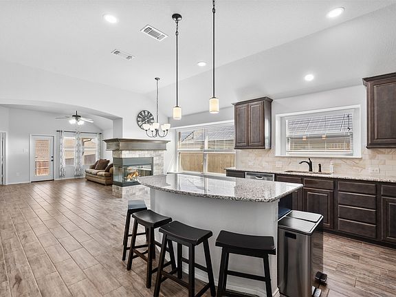 5th image of 6504 Pecos Hill Ln
