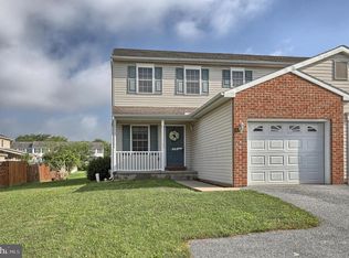 303 Lighthouse Dr #L-0024, Jonestown, PA 17038