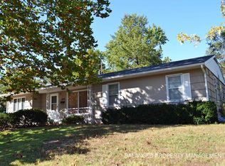 5200 SW 26th Ter, Topeka, KS 66614