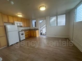 824 University Ave APT 4, Honolulu, HI 96826