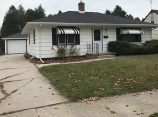 1411 N 5th St, Manitowoc, WI 54220