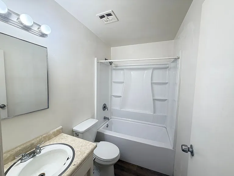 345 Wilson St #A-B — Photo 14