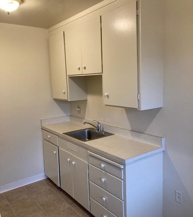 1st image of 49 E Latimer Ave #16