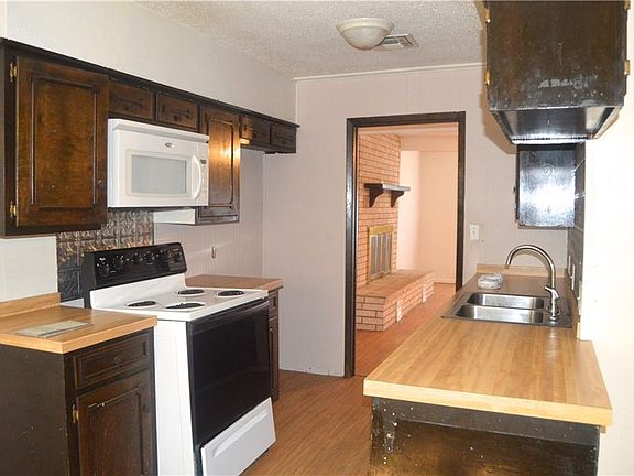 5th image of 509 W Jefferson Ave