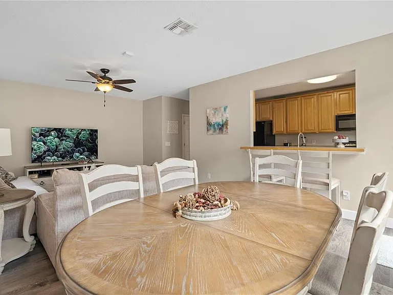 932 Pawstand Rd — Photo 8
