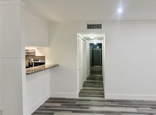 8650 SW 149th Ave APT 302, Miami, FL 33193