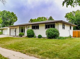 1837 10th St SW, Minot, ND 58701